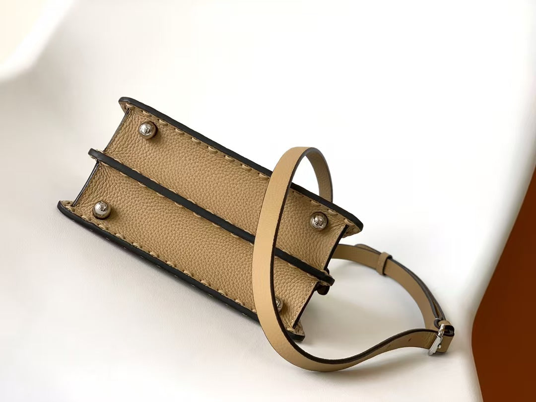 Fendi Peekaboo ISeeU Small