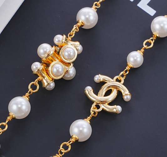Chanel faux pearl sautoir necklace