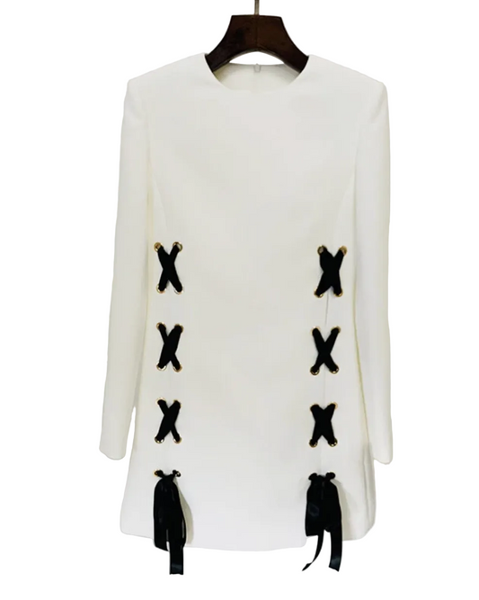 Long-sleeved cream mini dress