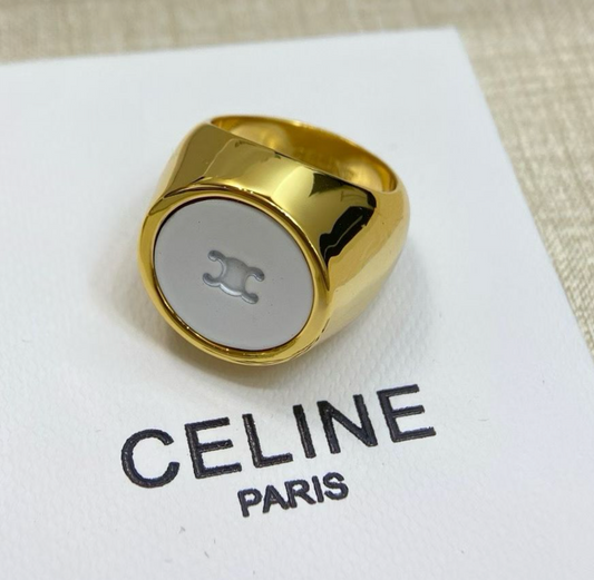 Triomphe Signet Ring