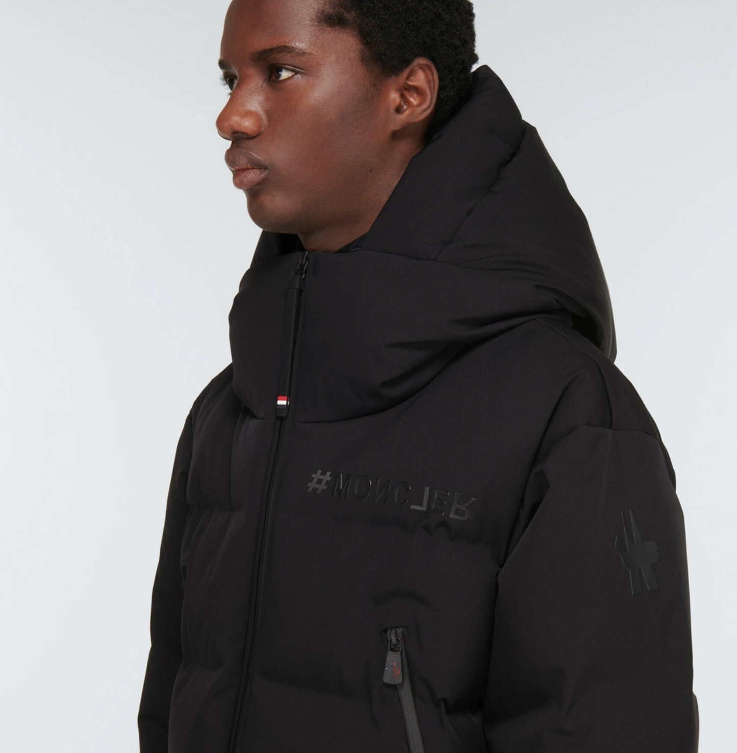 Moncler Fellberg Short Down Jacket