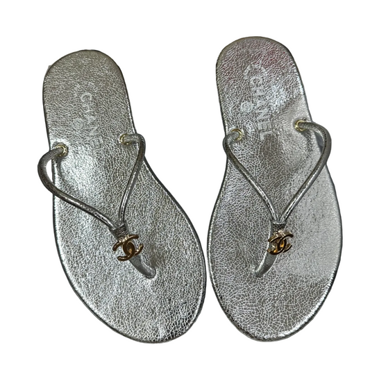 Chanel Crackled Laminated Calfskin Thong Flat Sandals