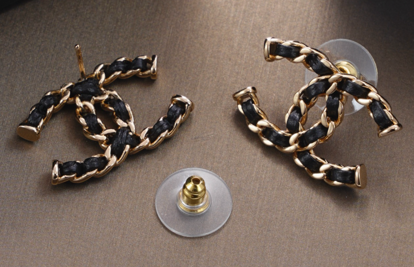 Chanel CC logo earrings