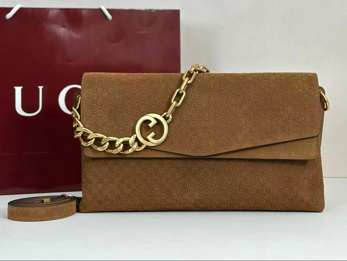 Gucci Large Shoulder Bag with Chain