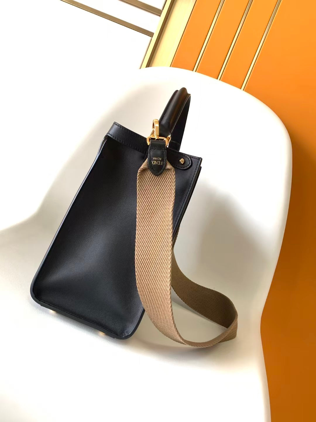 Fendi Peekaboo X-Lite Medium
