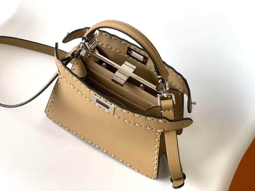 Fendi Peekaboo ISeeU Small