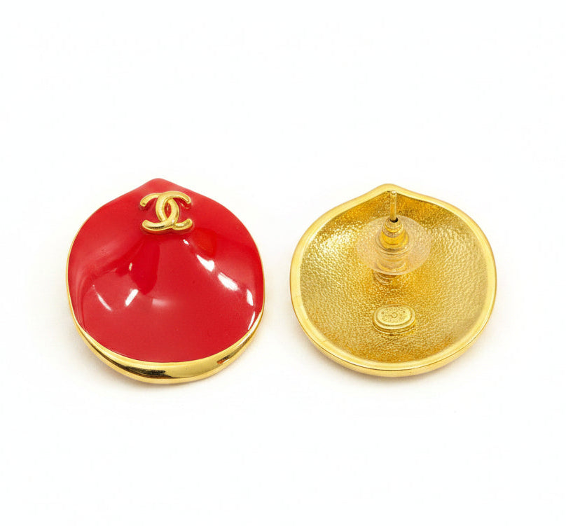 Chanel shell-inspired stud earrings