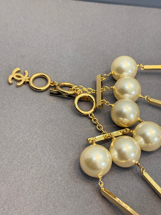 Chanel Métiers d'art 2026 Golden & Pearly White Necklace