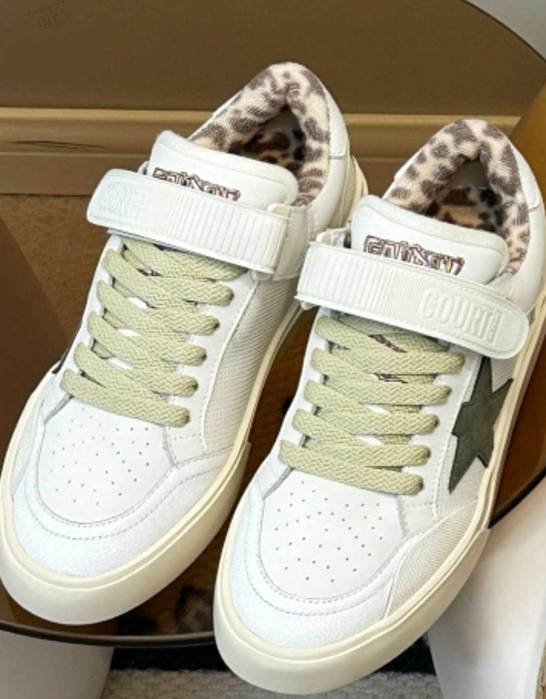 Golden Goose Ball Star (Strap)