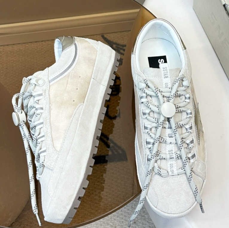 GGDB star-patterned dirty sneakers