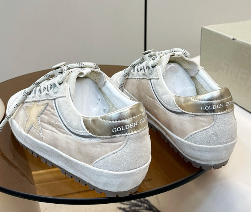 GGDB star-patterned dirty sneakers