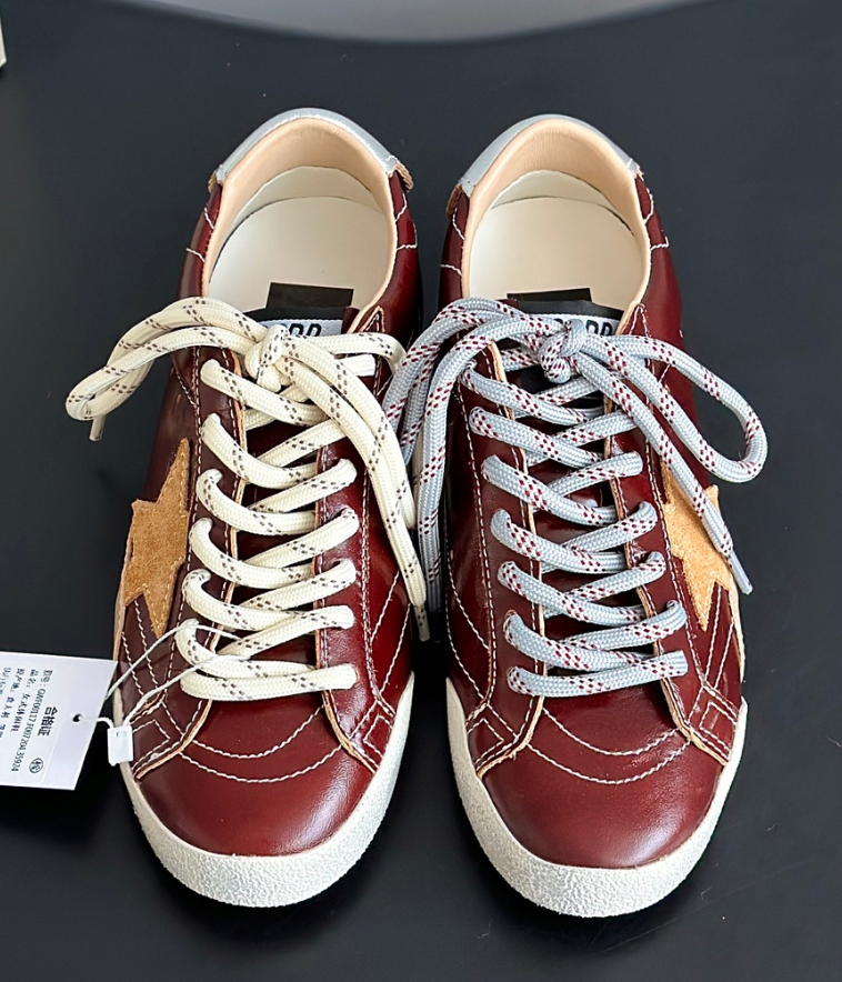 Golden Goose True-Star sneakers in burgundy