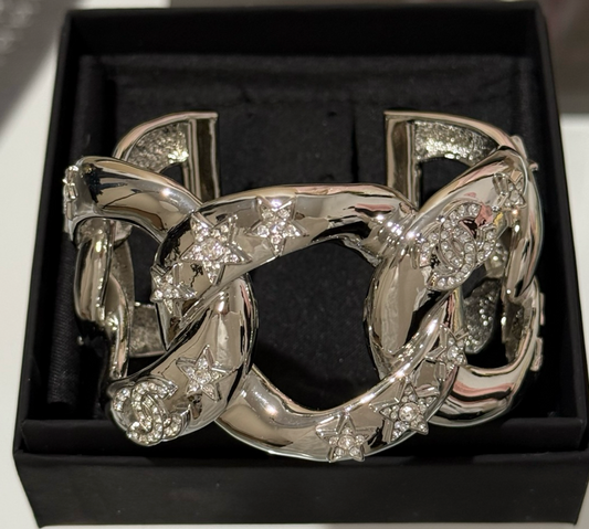 Chanel Double C logo