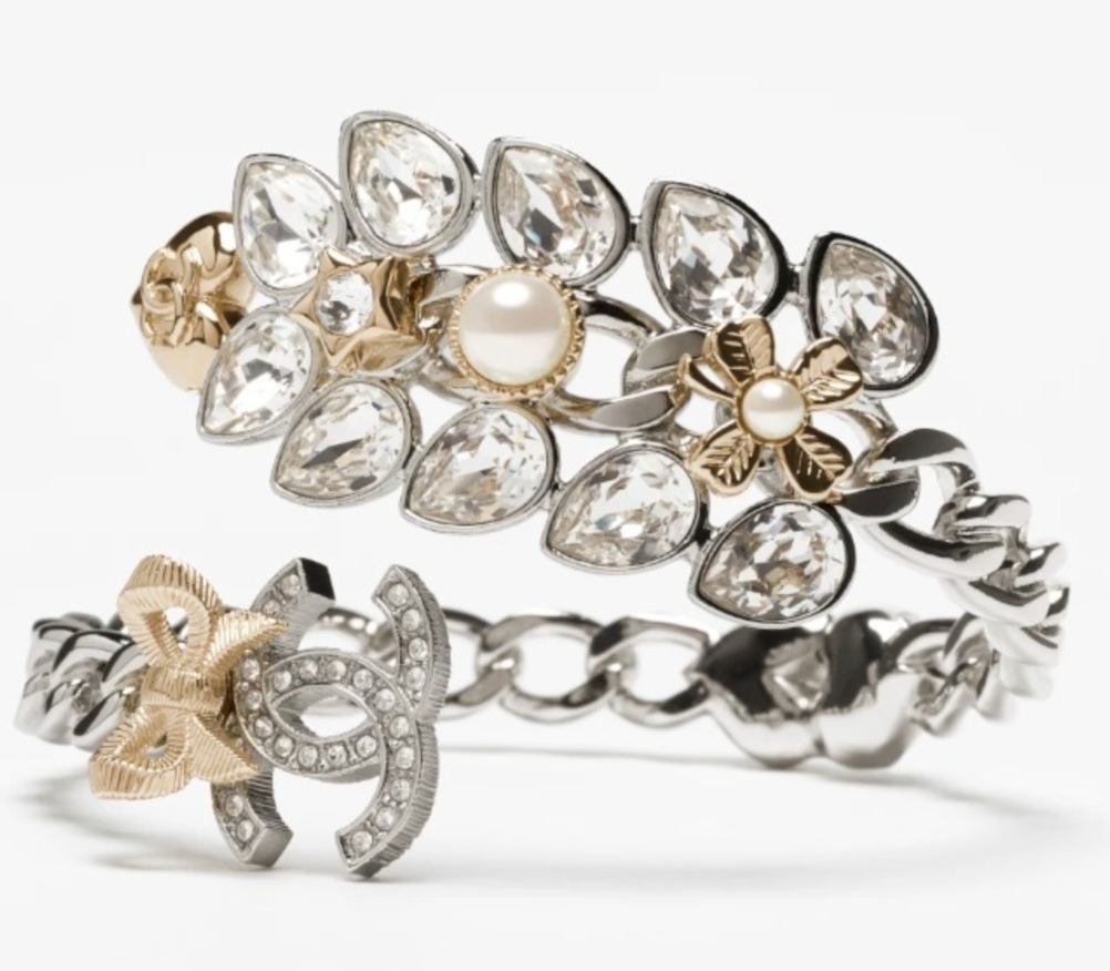 CHANEL CC Logo and Ribbon Bangle