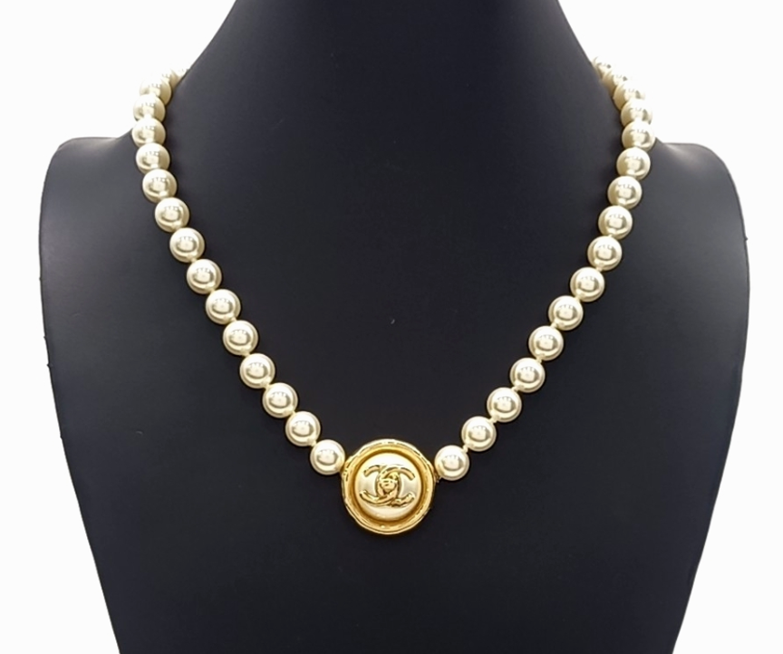 Chanel CC Pearl Necklace