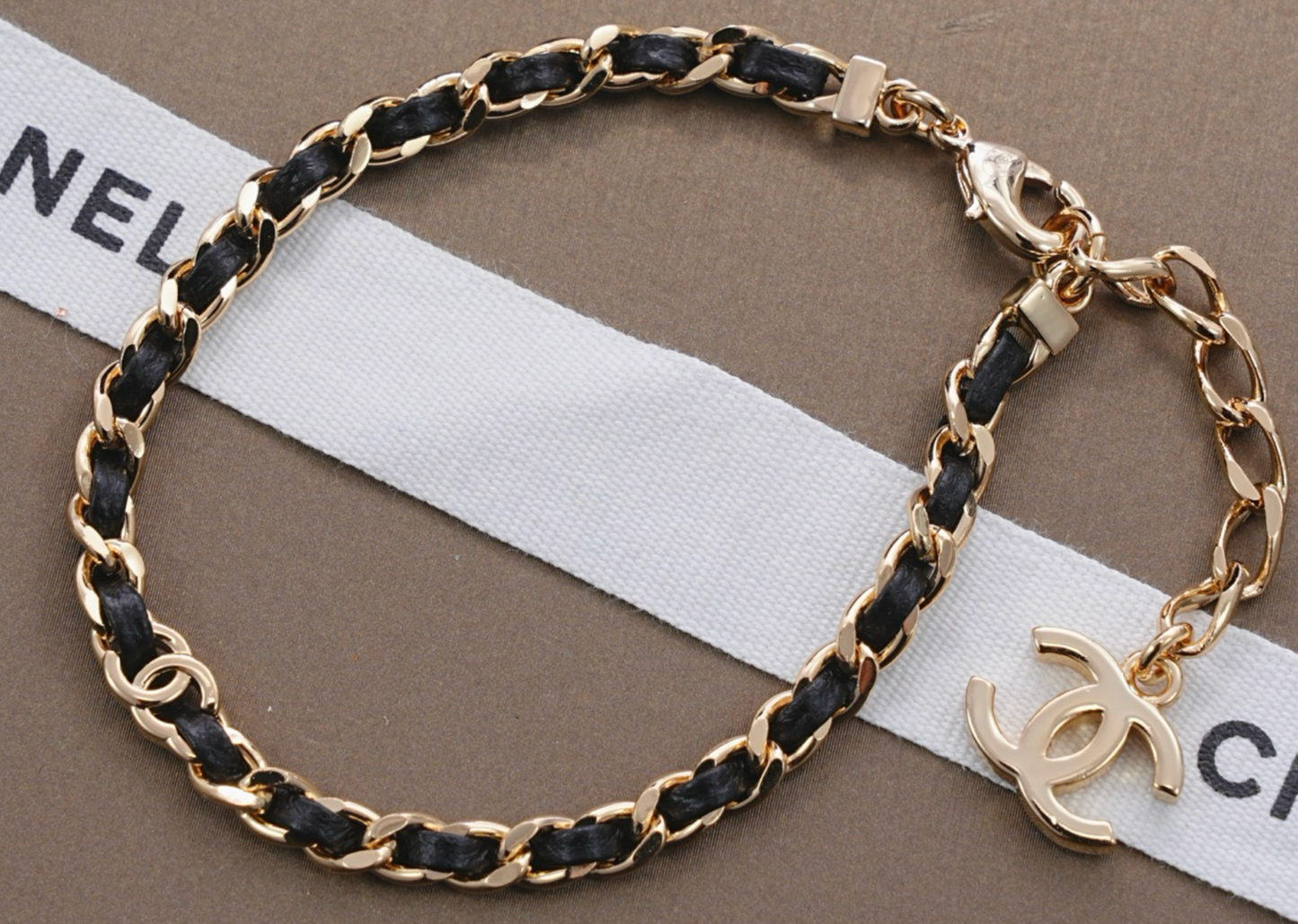 Chanel CC chain link item