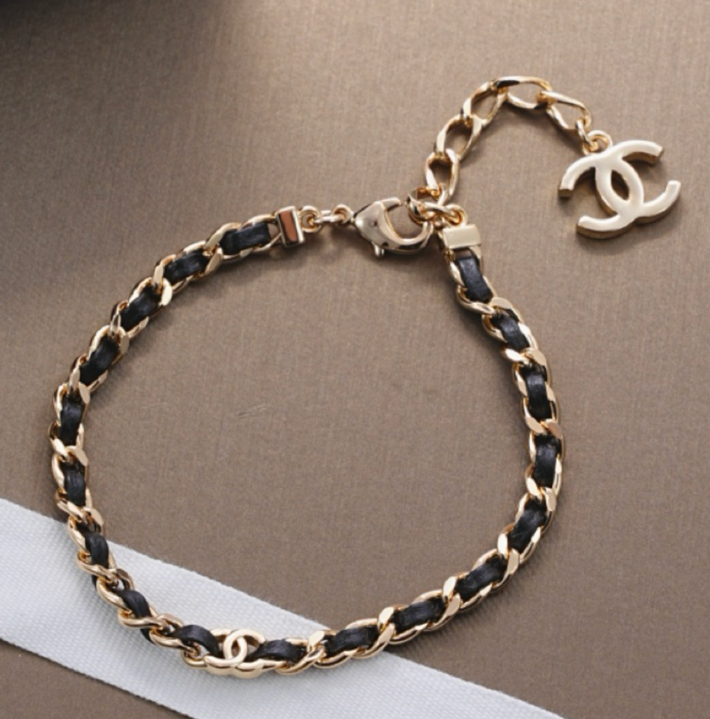 Chanel CC chain link item