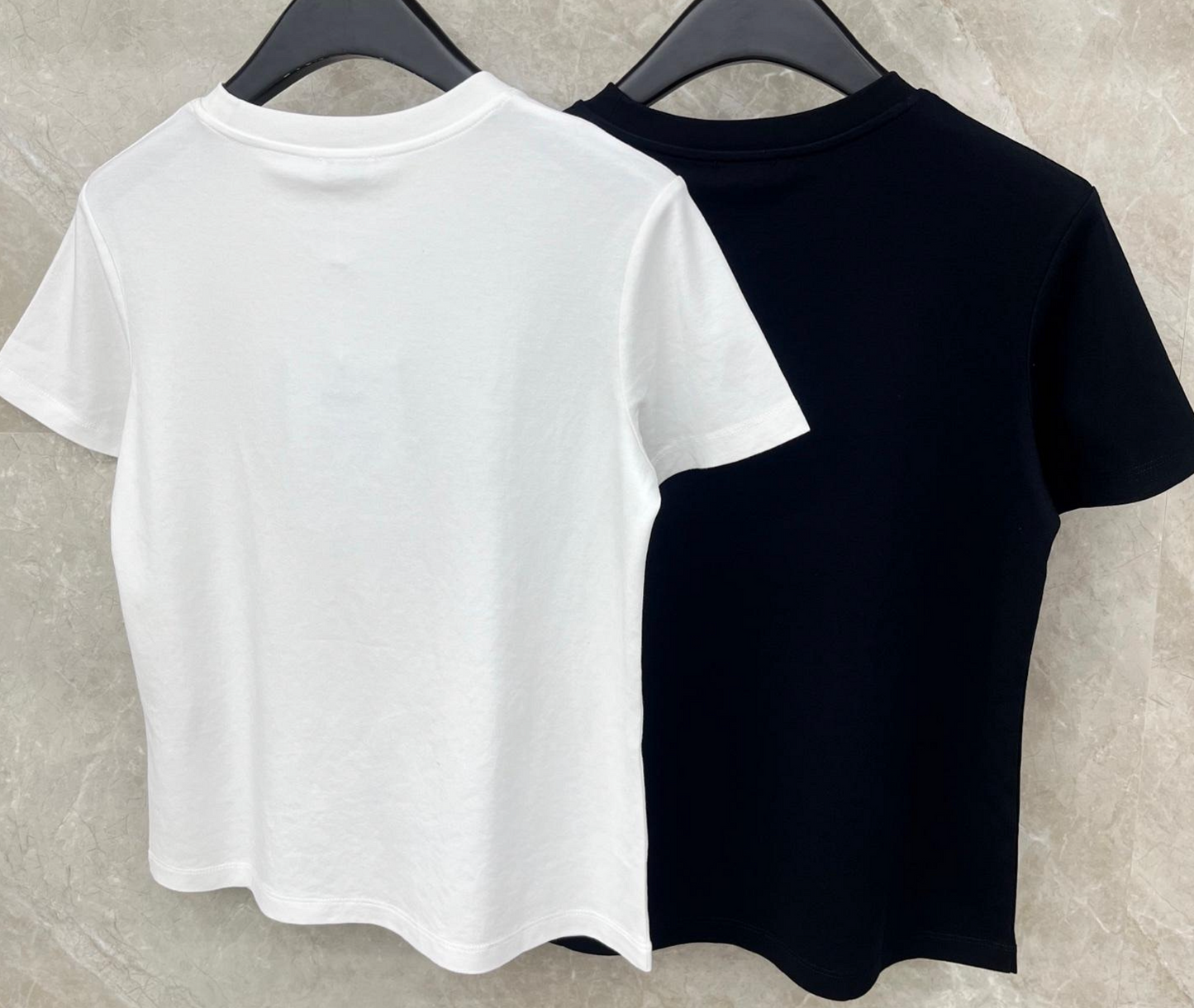 3D-effect embroidered CC logo T-shirt