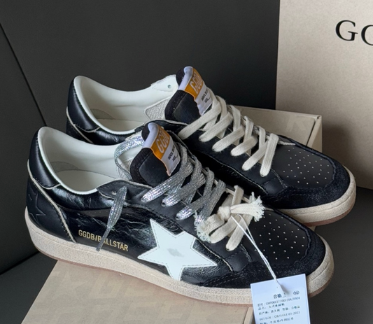 Ballstar Black Tail White Star