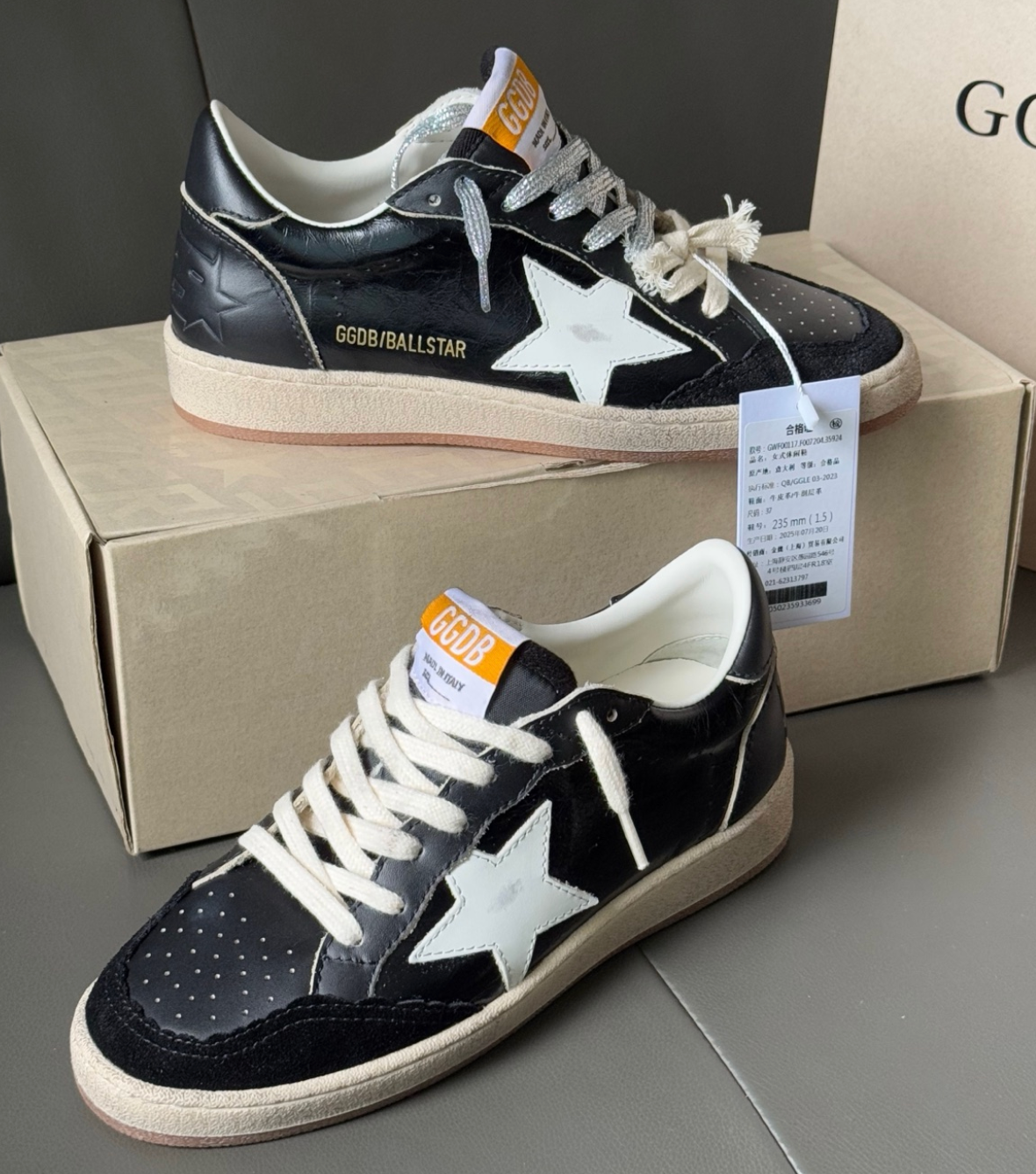 Ballstar Black Tail White Star