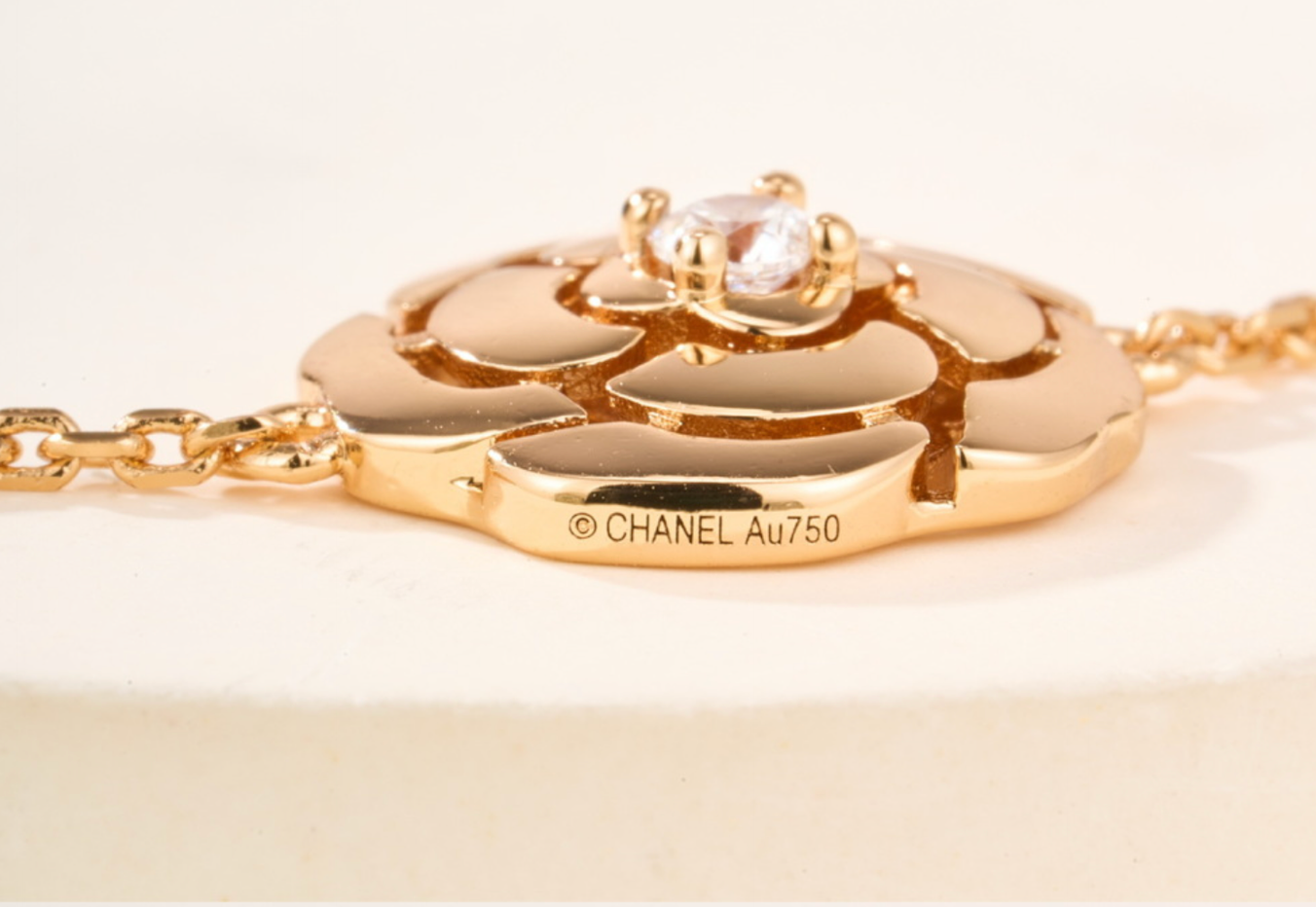 Chanel Extrait de Camélia bracelet