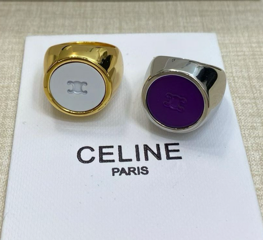 Triomphe Signet Ring