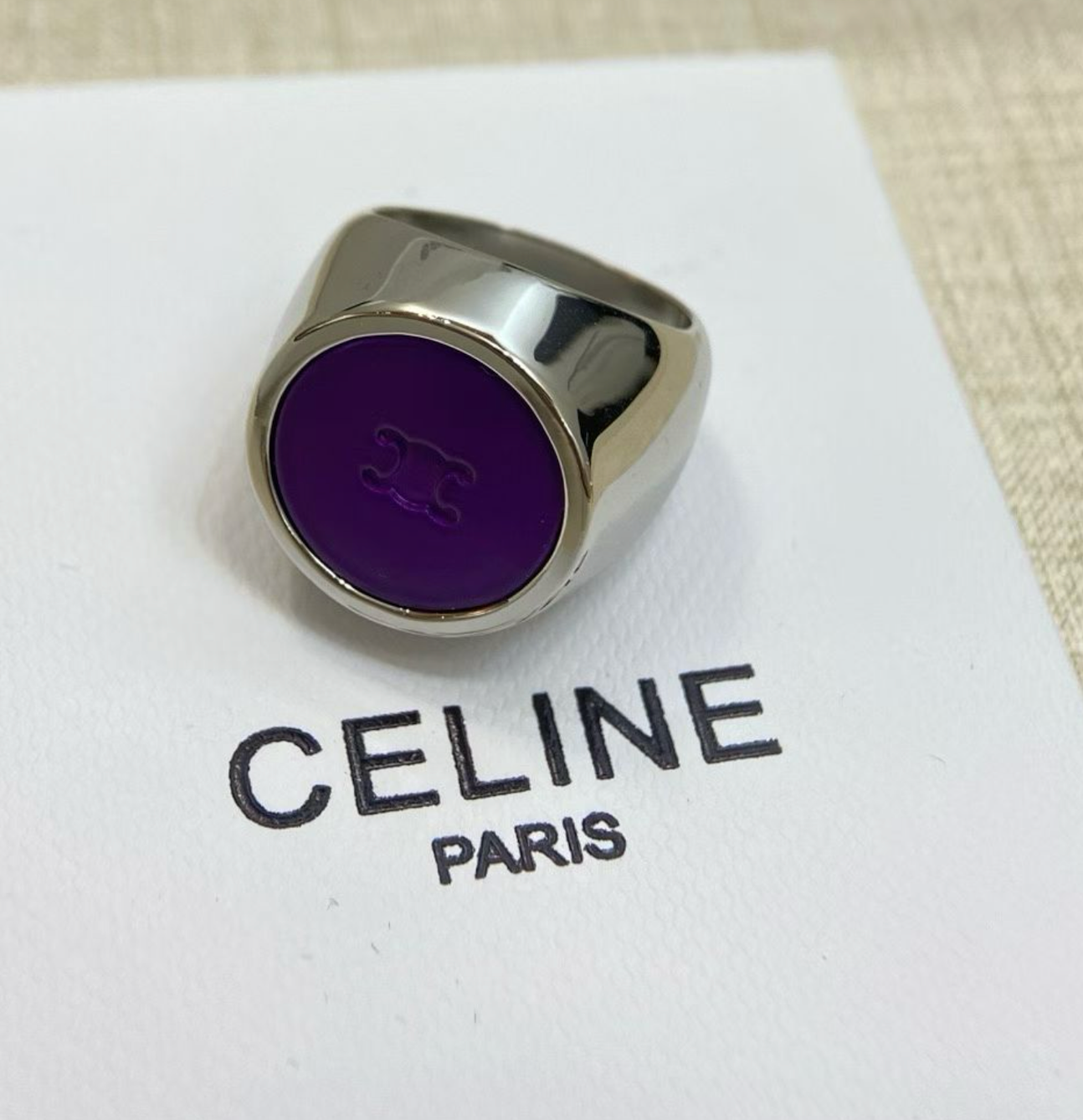 Triomphe Signet Ring