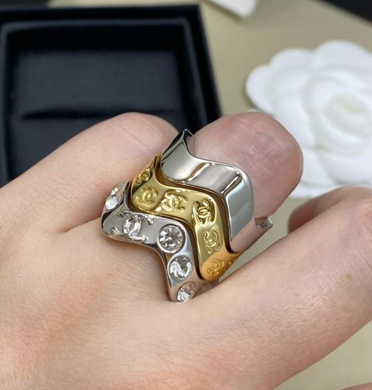 CHANEL Three-Piece Wave Stacking Ring