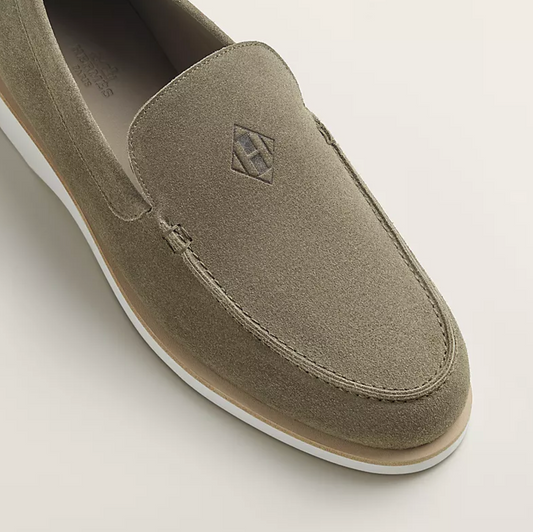 Hermes Low Loafer in étoupe