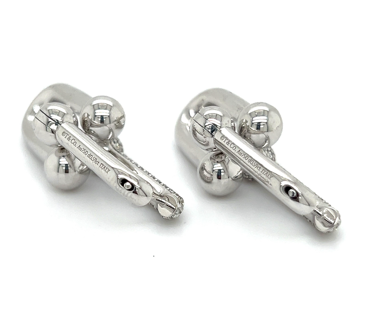 Link Earrings in White Gold with Pavé Diamonds