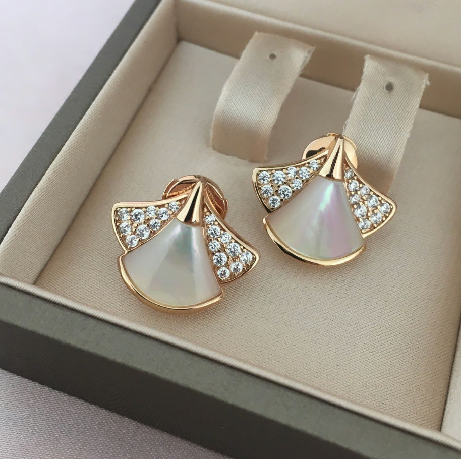 Bvlgari Divas' Dream Stud Earrings