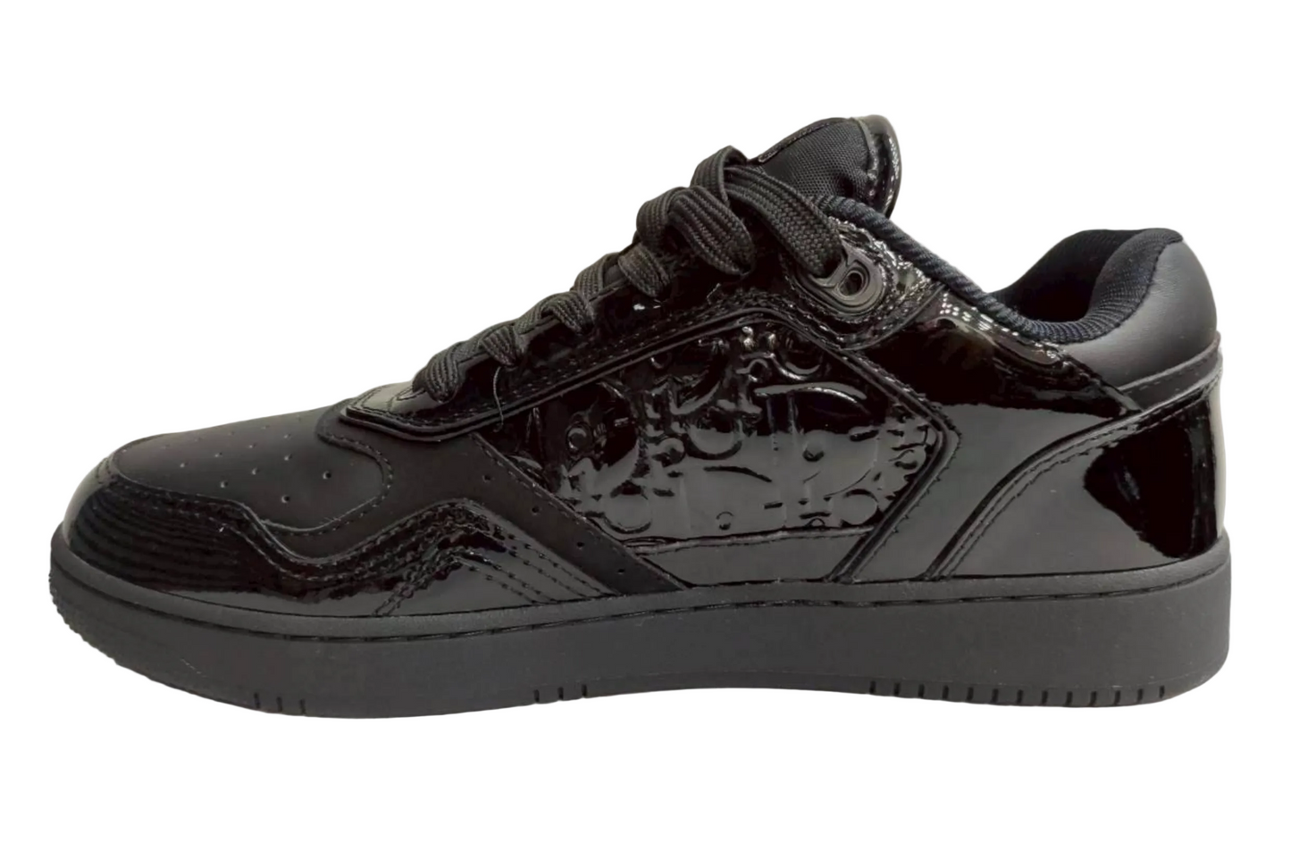 B27 Low-Top Sneaker