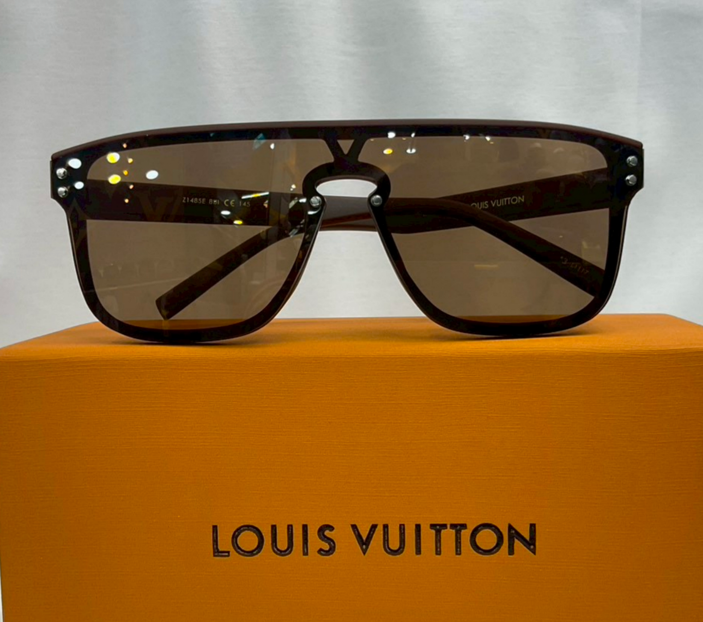 LV Waimea Square Sunglasses (Model Z1485E / Z1485W)