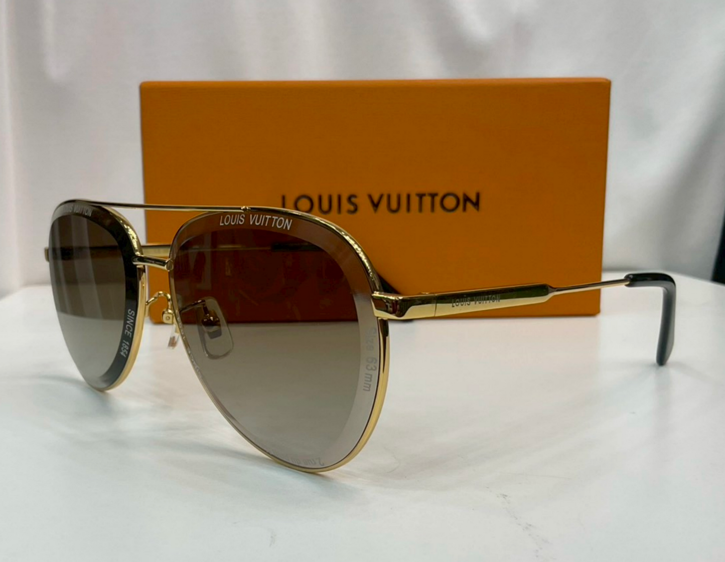 LV Clockwise Sunglasses