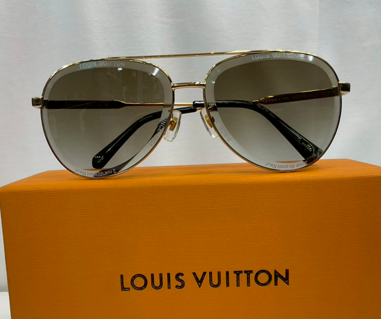 LV Clockwise Sunglasses