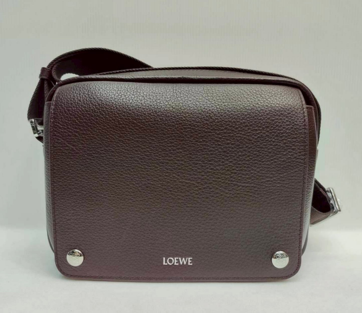 Loewe Pebble Messenger Bag