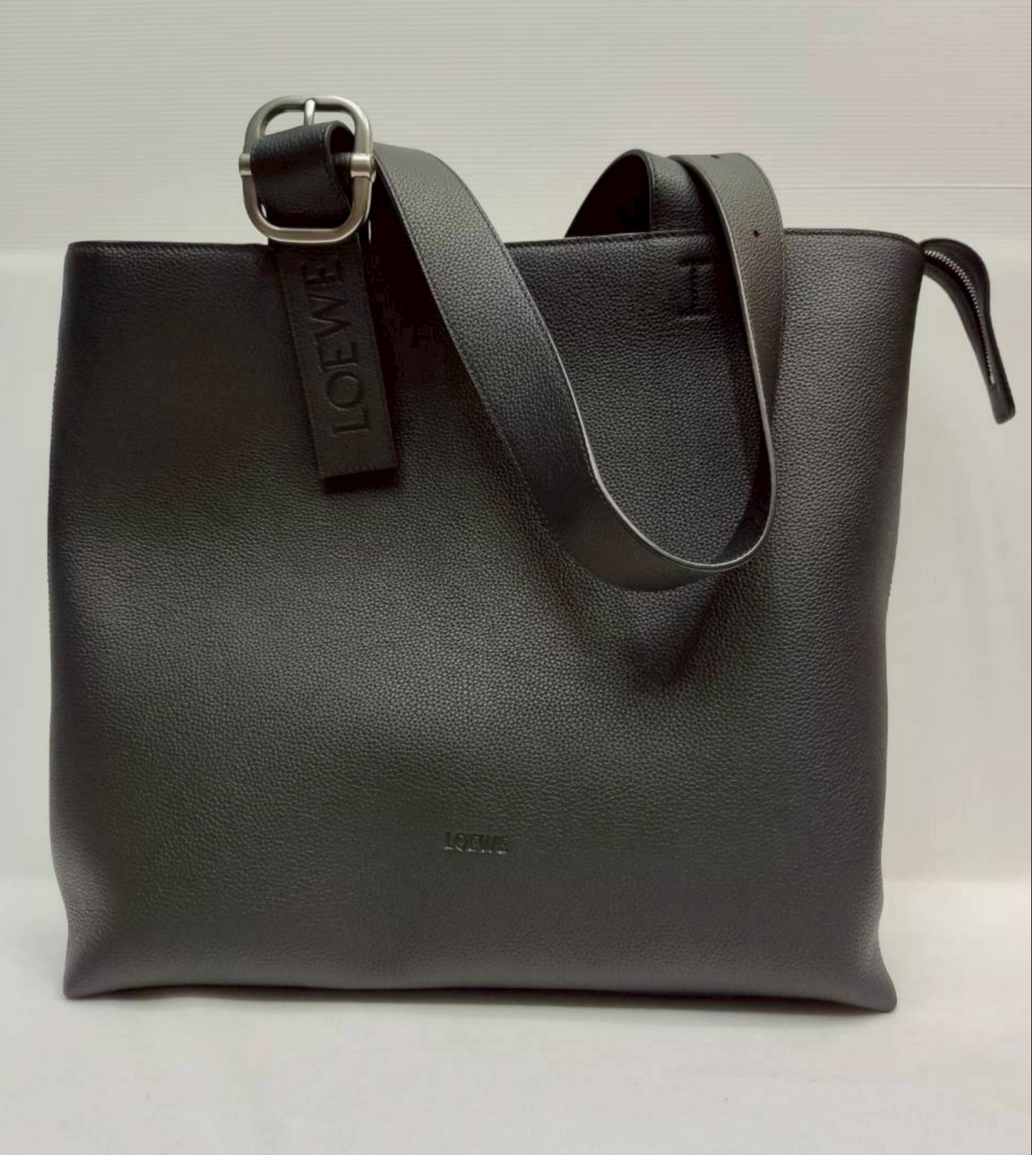 LOEWE Loop Zipped Tote Bag