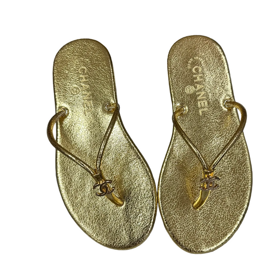 Chanel Crackled Laminated Calfskin Thong Flat Sandals