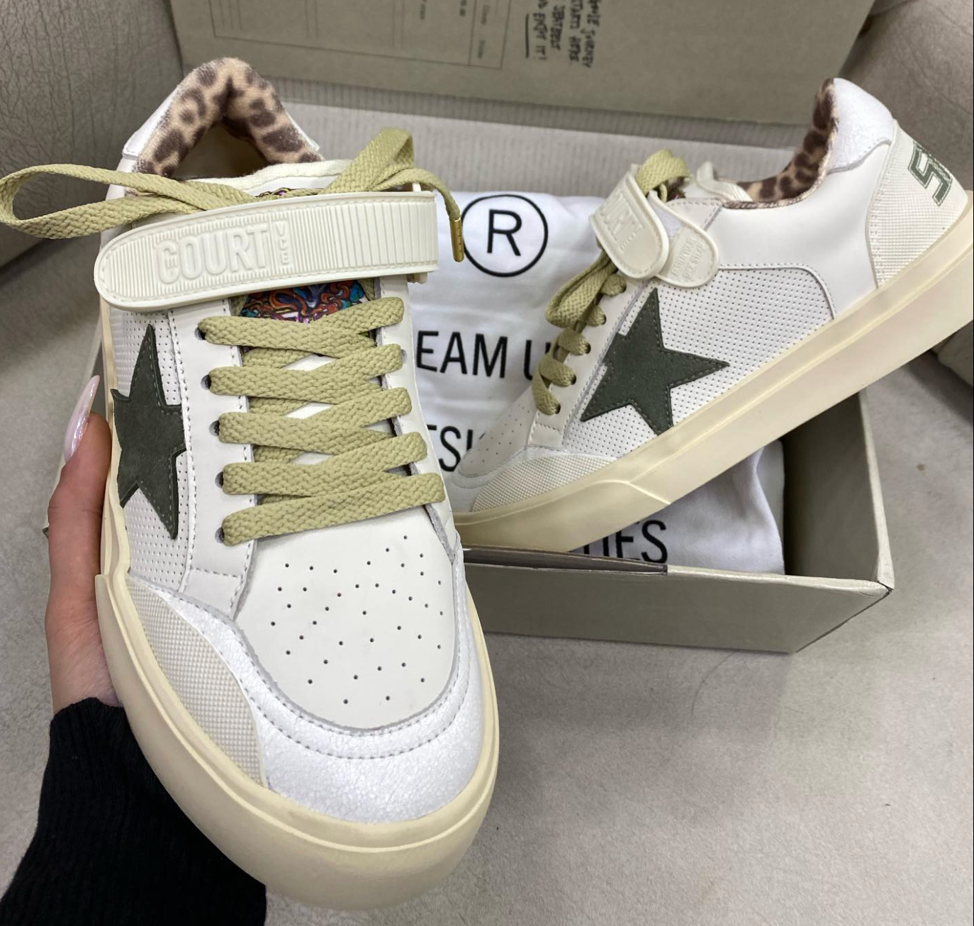 Golden Goose Light Star Sneakers