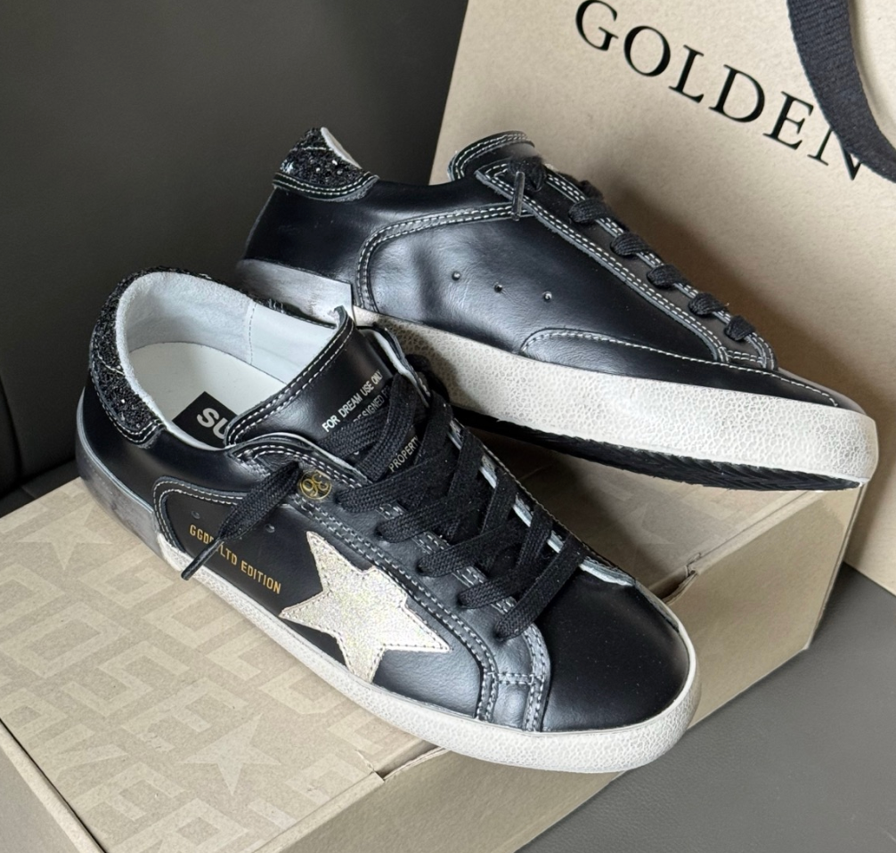 GGDB Superstar Black Tail Venus
