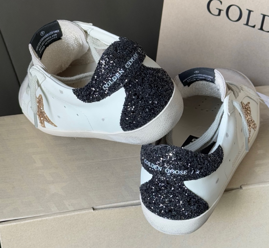 GGDB Superstar Black Tail Venus