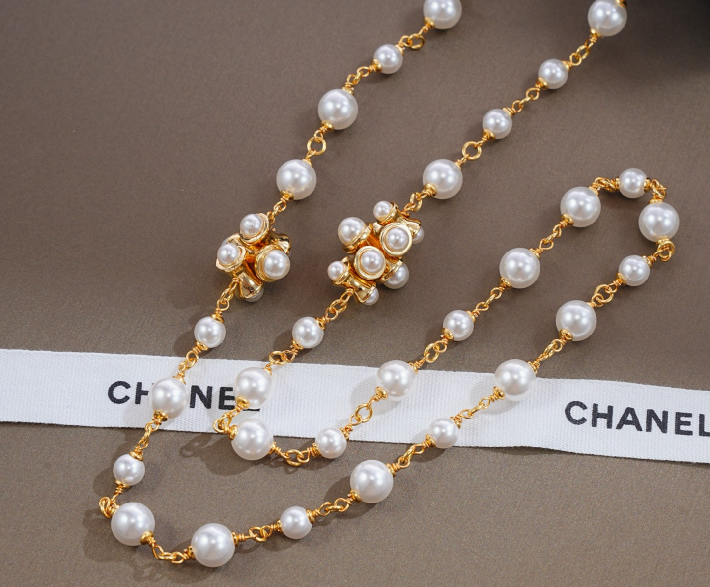 Chanel faux pearl sautoir necklace