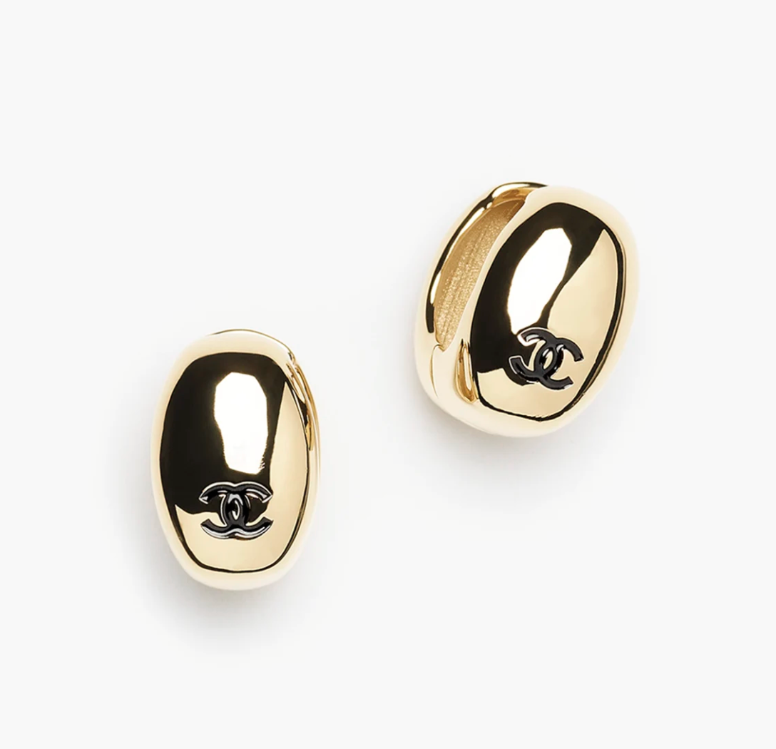 Chanel Round hoop earrings