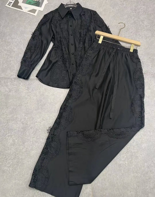Halliday Lace-flower Pants in Linen