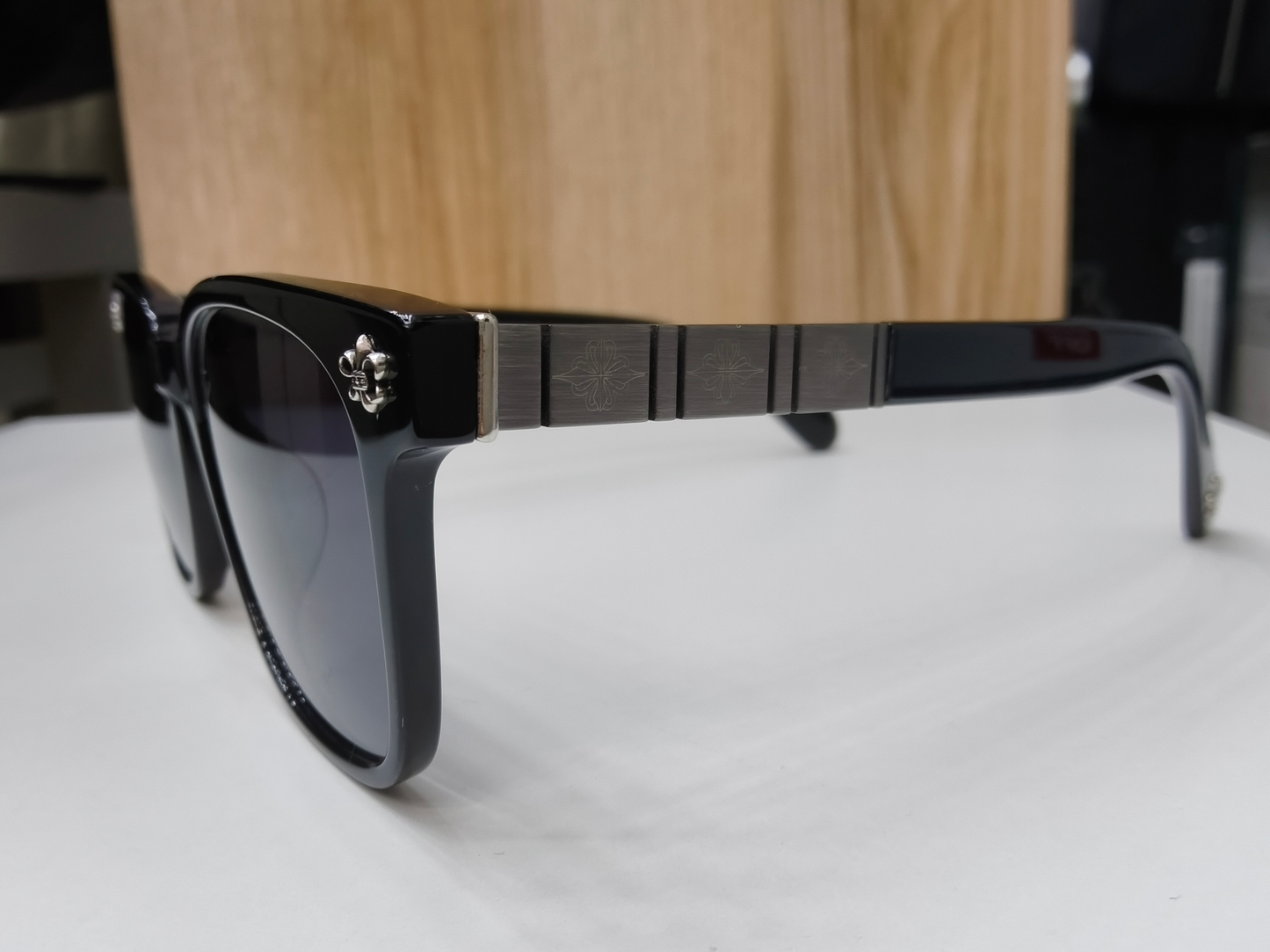 Chrome Hearts CH8137 square sunglasses