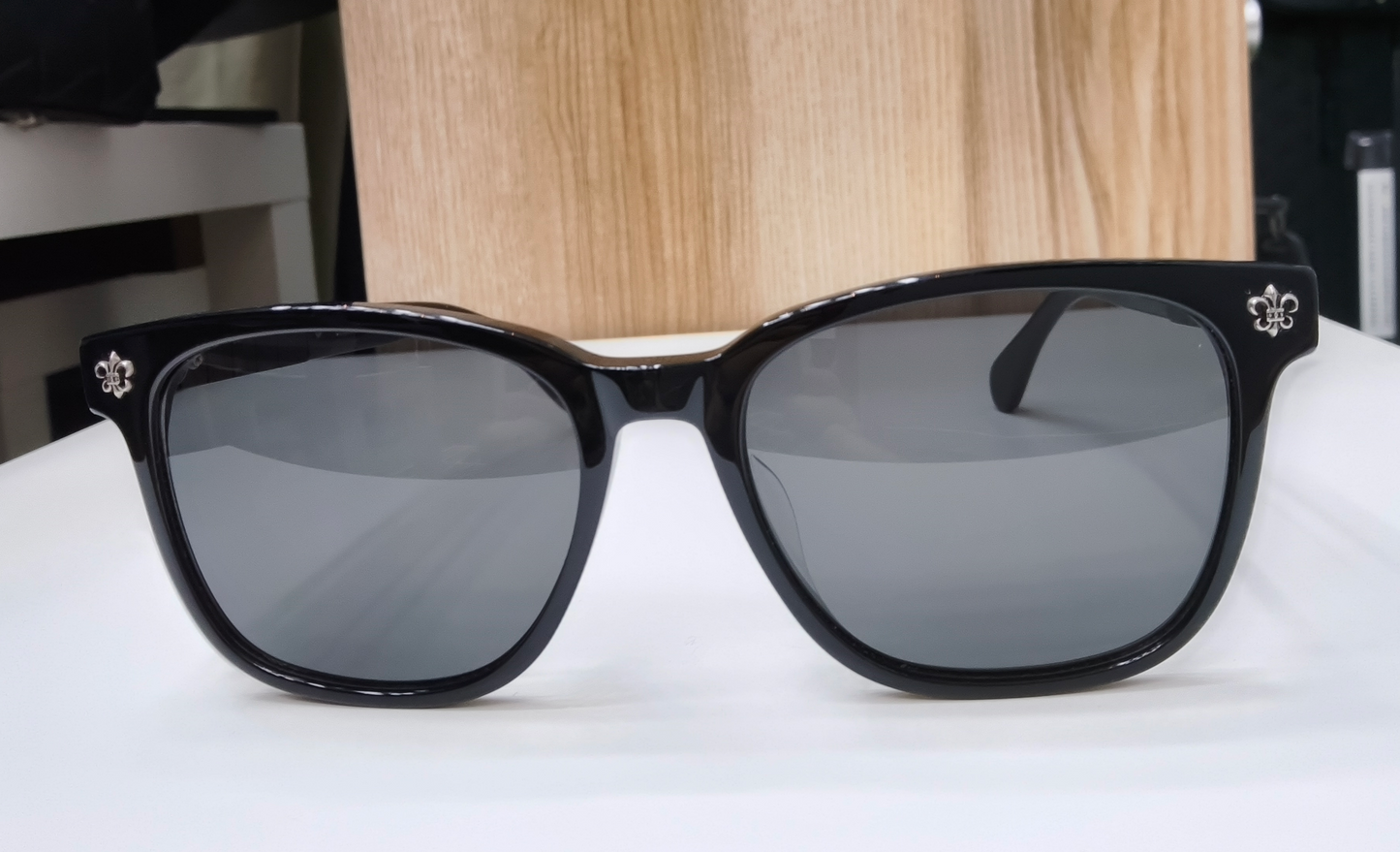 Chrome Hearts CH8137 square sunglasses