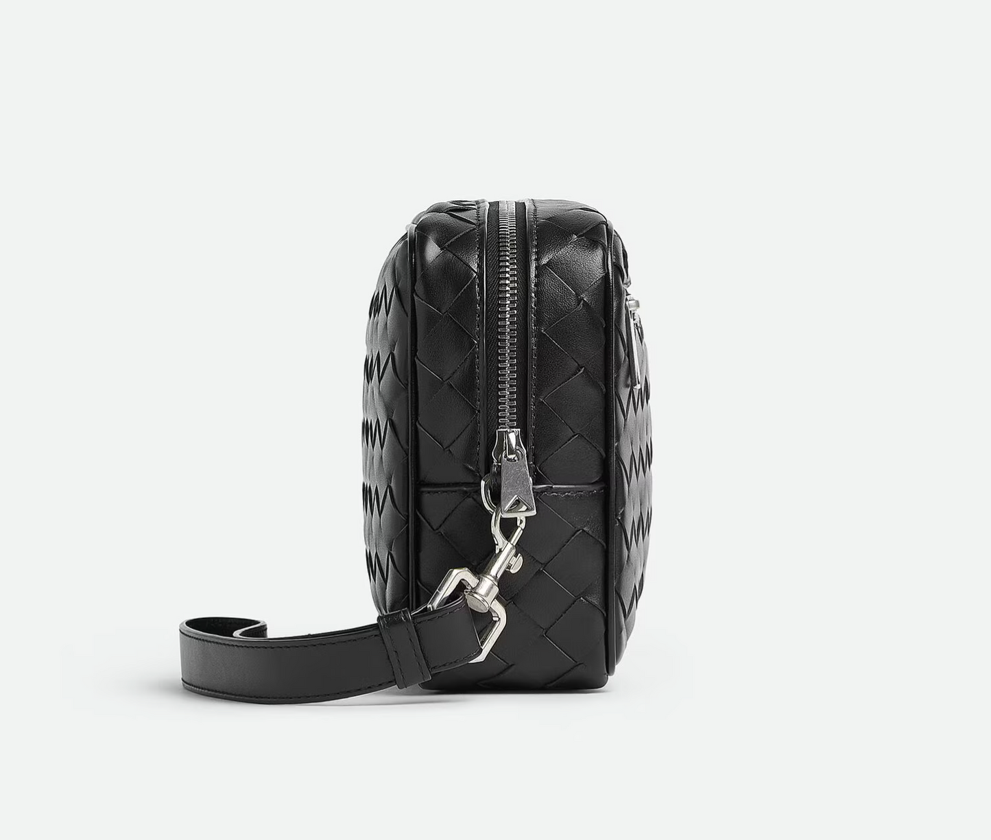 Men's Intrecciato Pouch With Wristlet