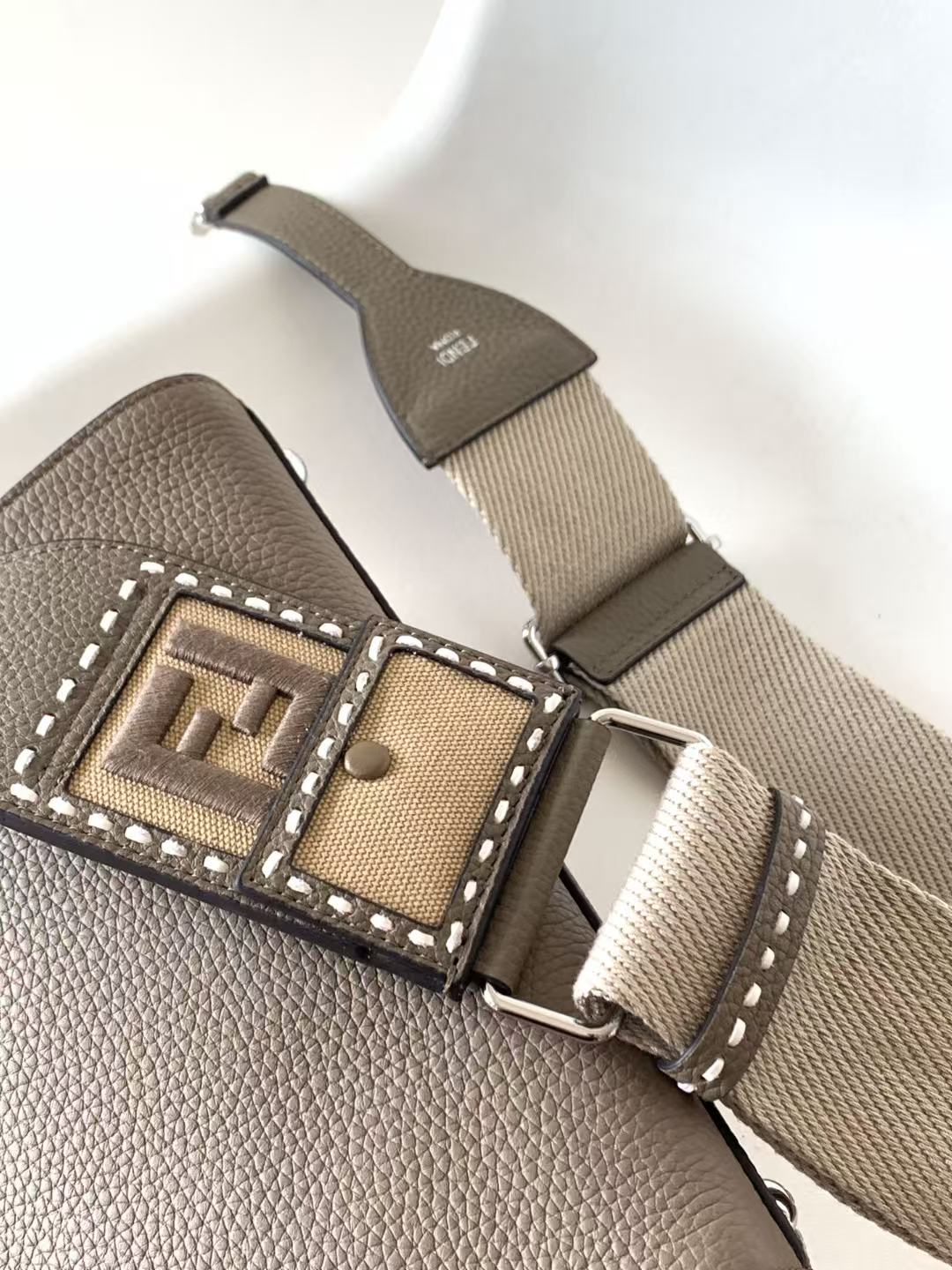 Fendi Peekaboo (Crossbody)