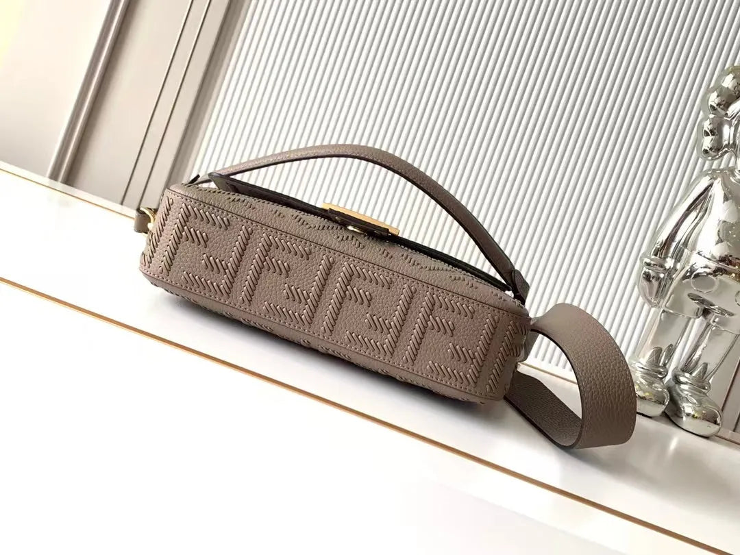 Baguette® Medium Leather